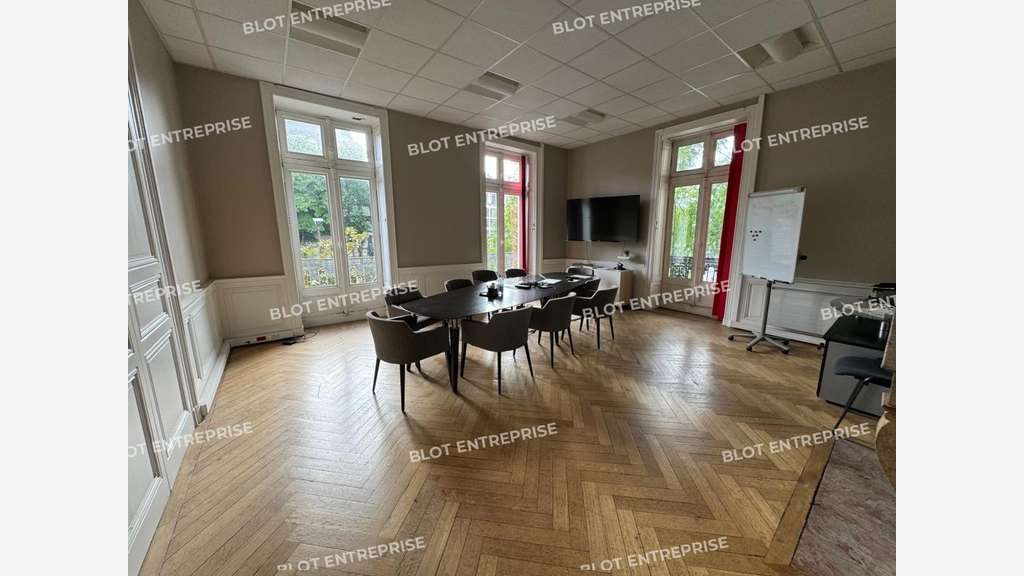 A vendre ou à louer bureaux de 474m² Nantes centre