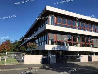 Bâtiment tertiaire à vendre 3 829m² à Nantes EST