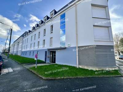A vendre bureaux fonctionnels de 77m² à Rennes Est