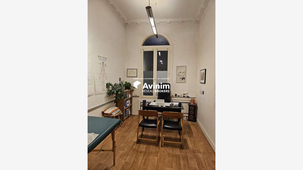 Spécial investisseurs, locaux professionnels 56 m²