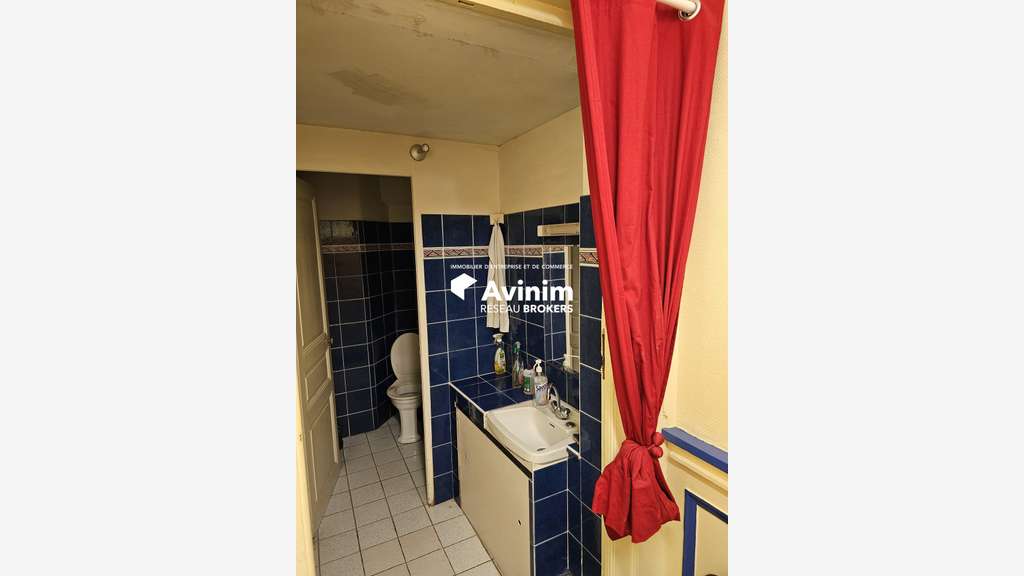 Spécial investisseurs, locaux professionnels 56 m²