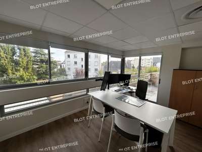 À VENDRE - BUREAUX - 232 M² - REZE