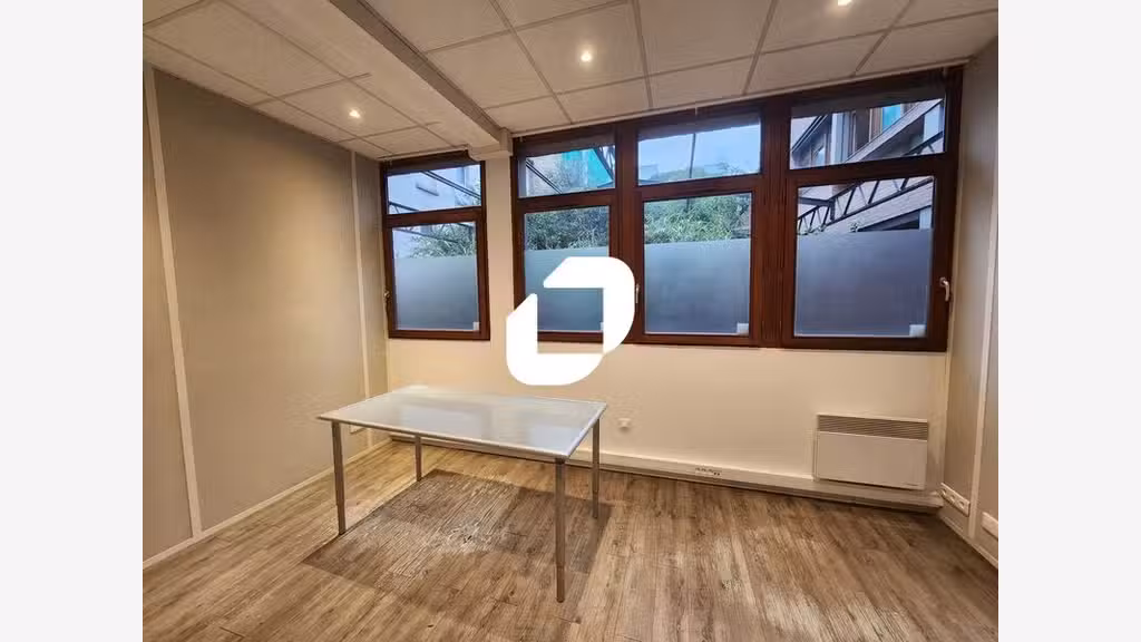 Vente Bureaux 144m² Saint denis