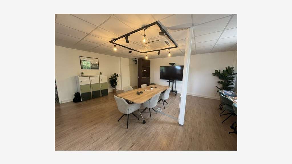 Vente bureaux clés en main 74m² St Pierre d'Irube