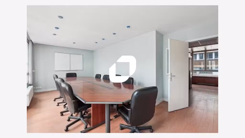 Vente Bureaux 245m² Sevres