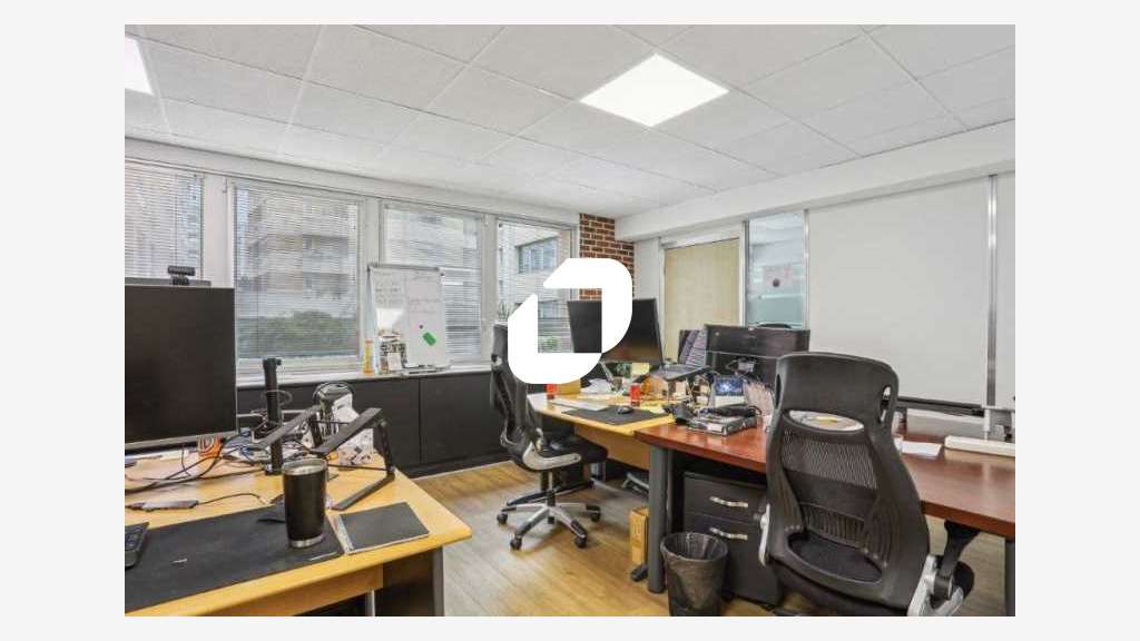 Vente Bureaux 593m² Suresnes