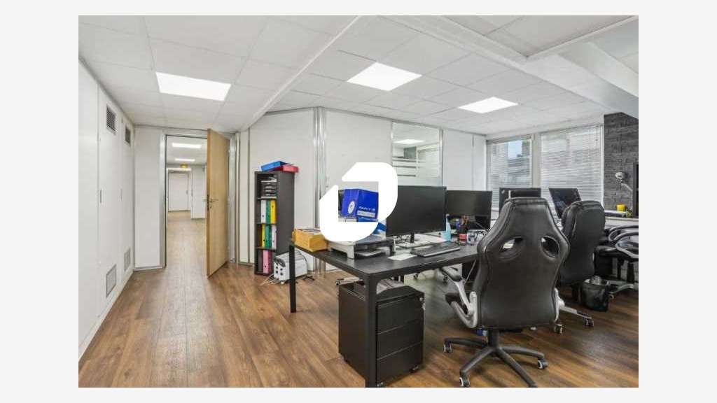 Vente Bureaux 593m² Suresnes