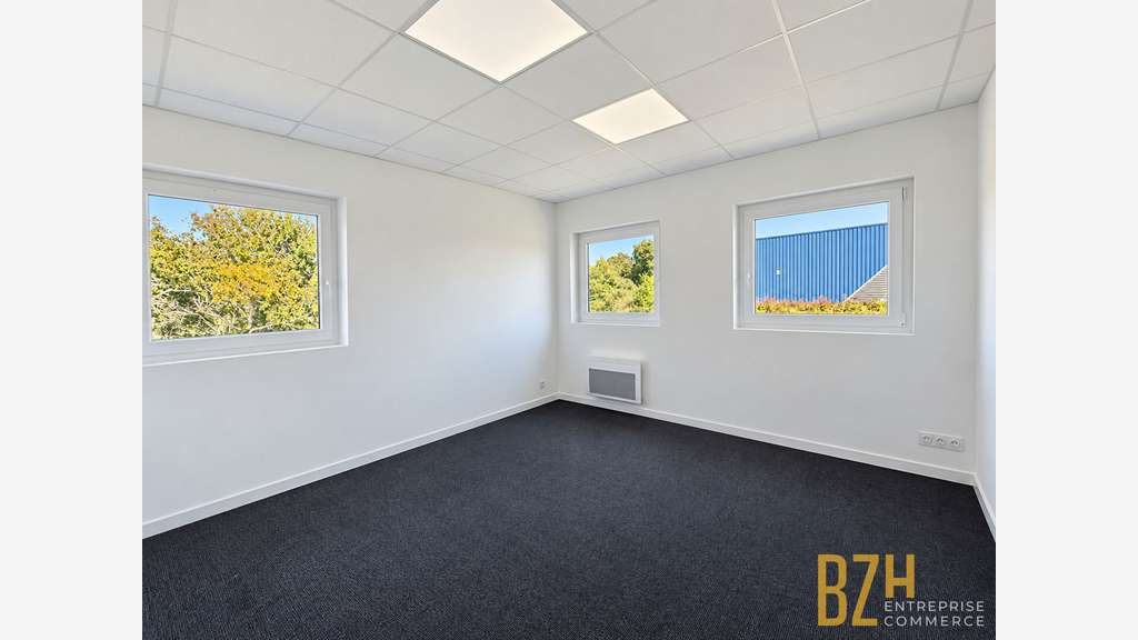 Bureaux rénovés de 145m² à vendre à Vannes Est