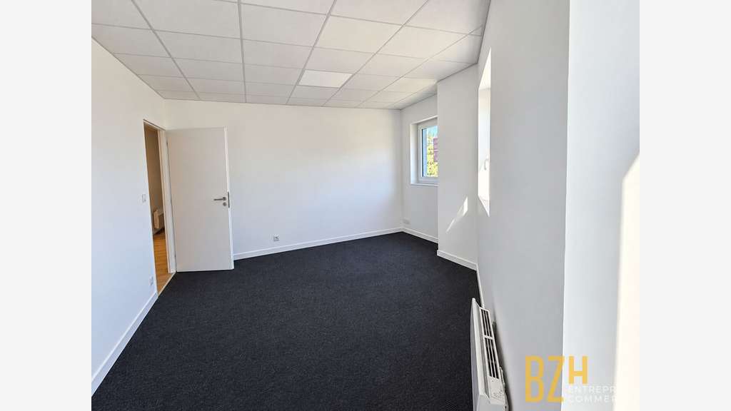 Bureaux rénovés de 145m² à vendre à Vannes Est