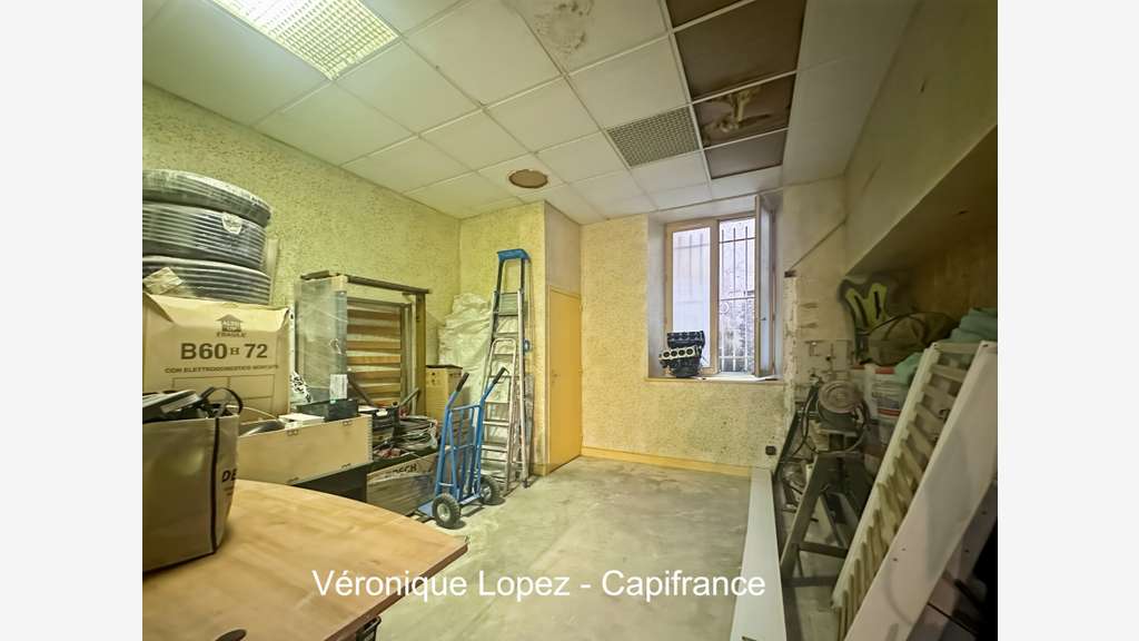 Exclusivité, Villeneuve sur Lot, local à usage de 