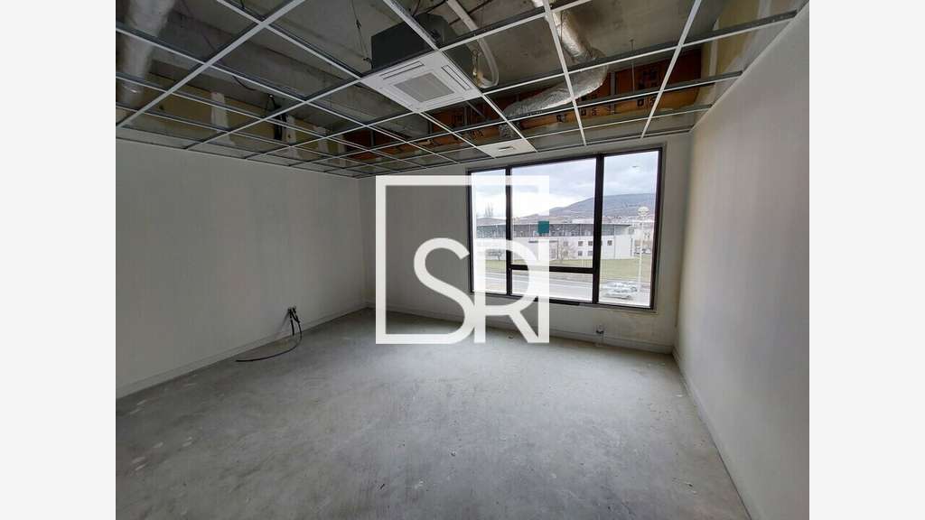 Bureaux R+3 à vendre à Clermont Ferrand La Pardieu