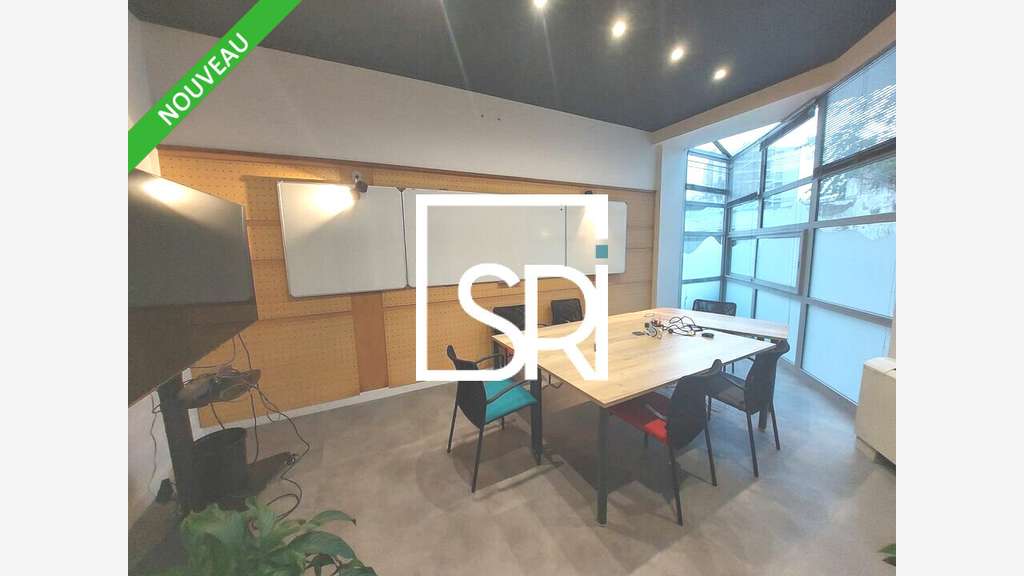 Vente bureaux 285m² à Clermont-Ferrand Carmes
