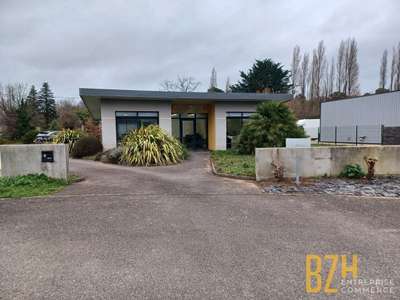 Bureaux 72m² + parkings à vendre proche de Lorient