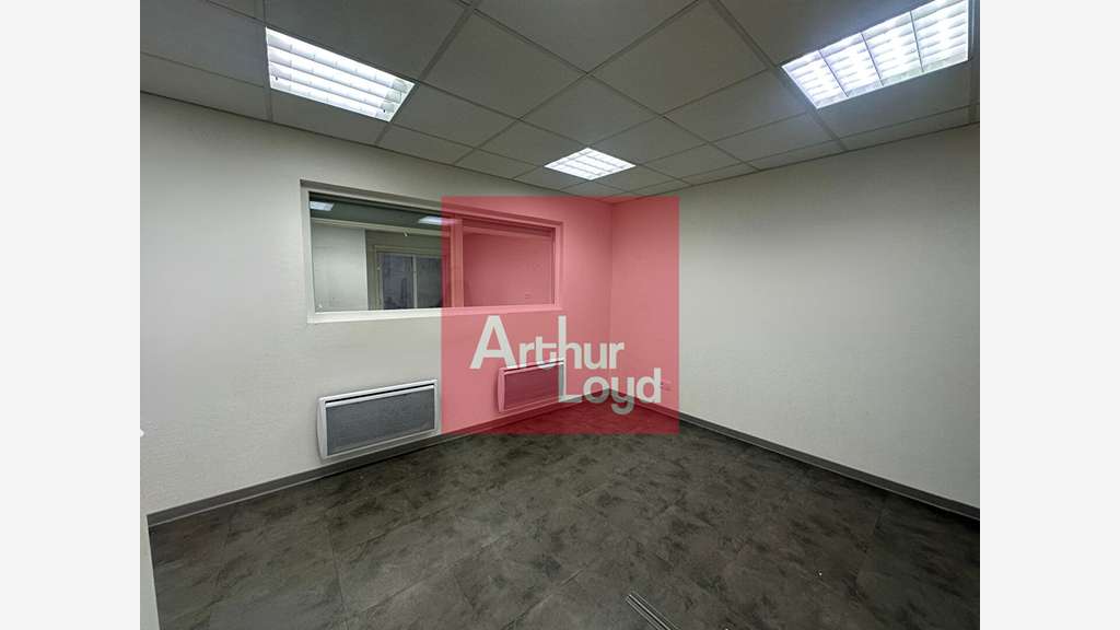 AV plateau de bureaux 145m² avec patio à Agen