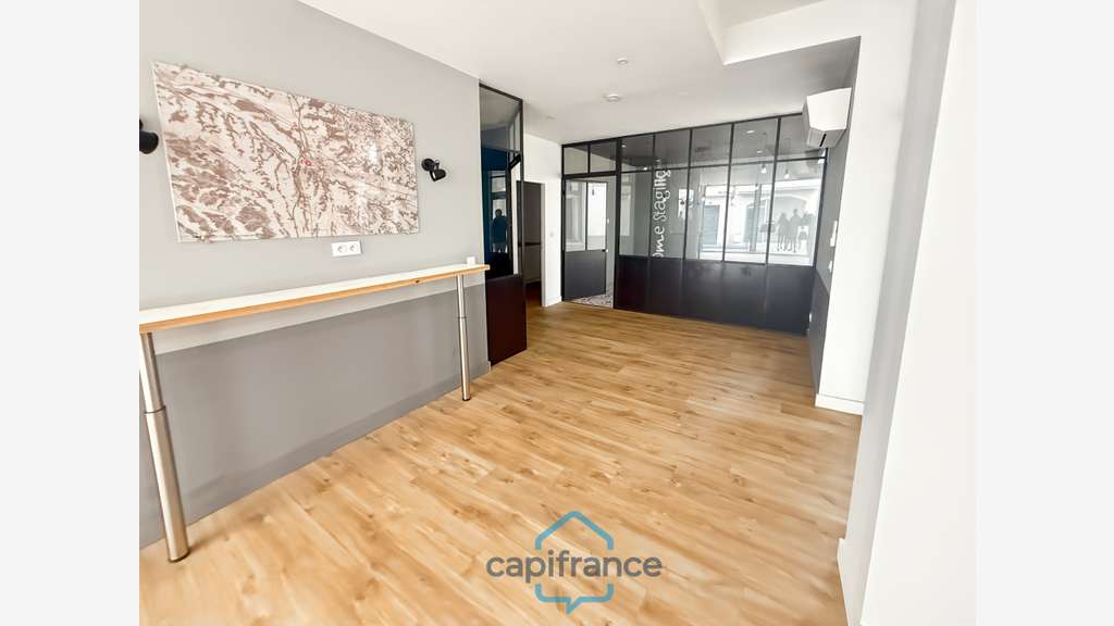 Bureaux 72m² à vendre à Aire-sur-l'Adour