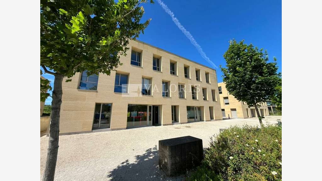 Bureaux 291m² à vendre ZAC de LENFANT à Aix