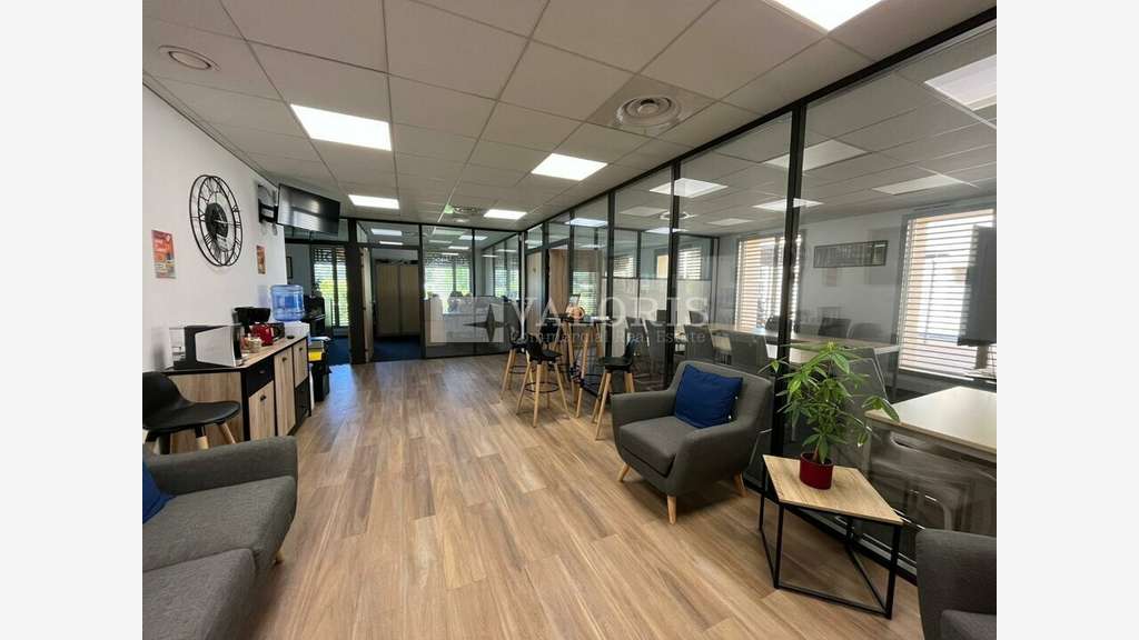 Bureaux 291m² à vendre ZAC de LENFANT à Aix