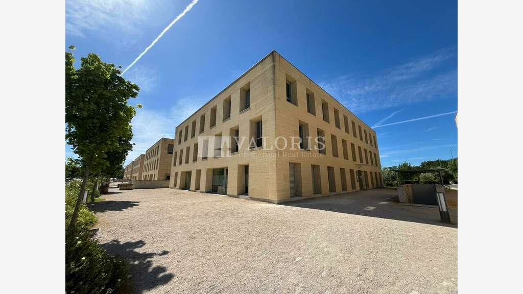 Bureaux 291m² à vendre ZAC de LENFANT à Aix
