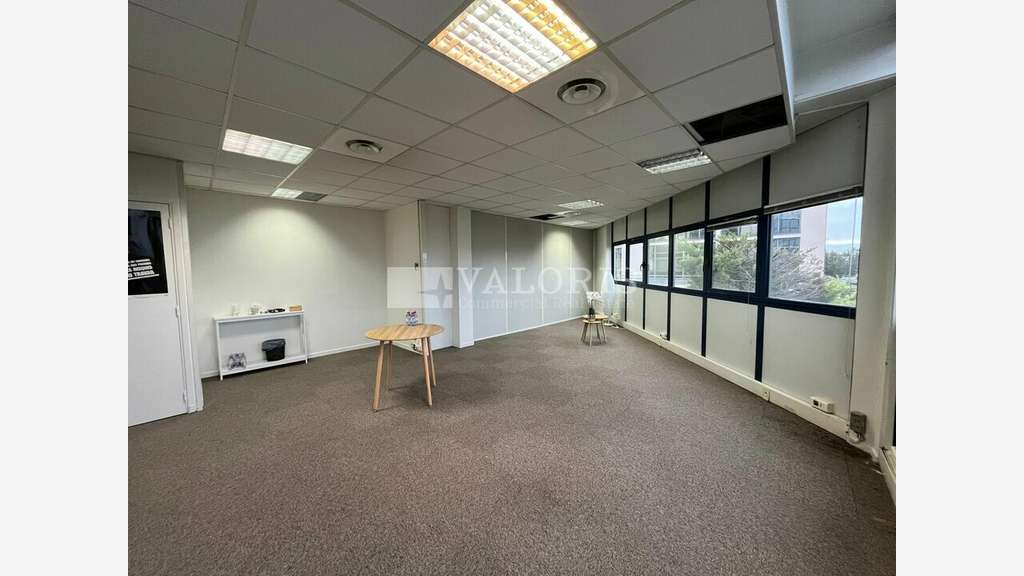 Bureaux 183m² RDC à vendre à Aix-en-Provence