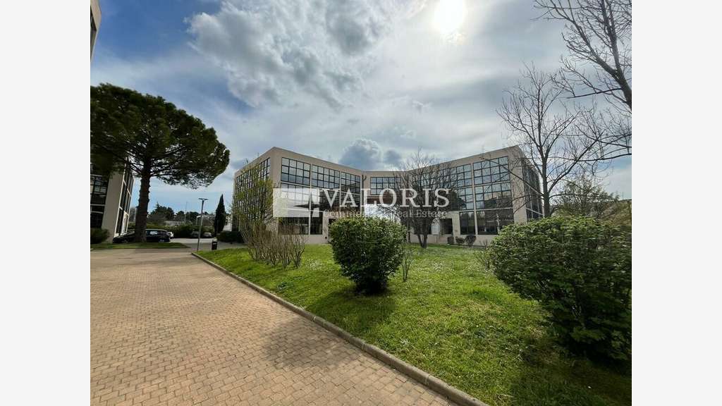 Bureaux 183m² RDC à vendre à Aix-en-Provence