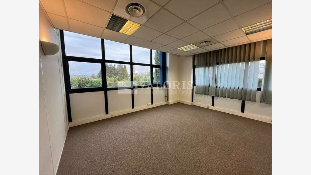 Bureaux 183m² RDC à vendre à Aix-en-Provence