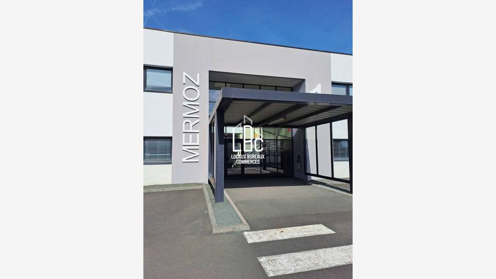 Plateau de bureaux 1143m² à vendre à Ancenis