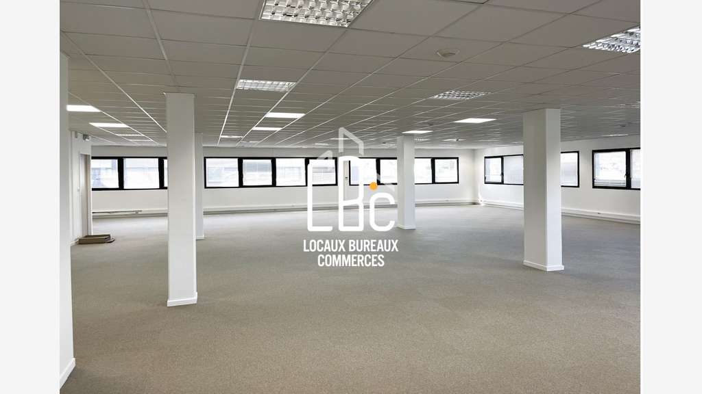 Plateau de bureaux 1143m² à vendre à Ancenis