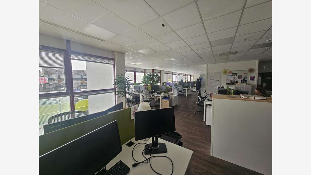 Bureaux 822m² à vendre à Angers Grand Maine
