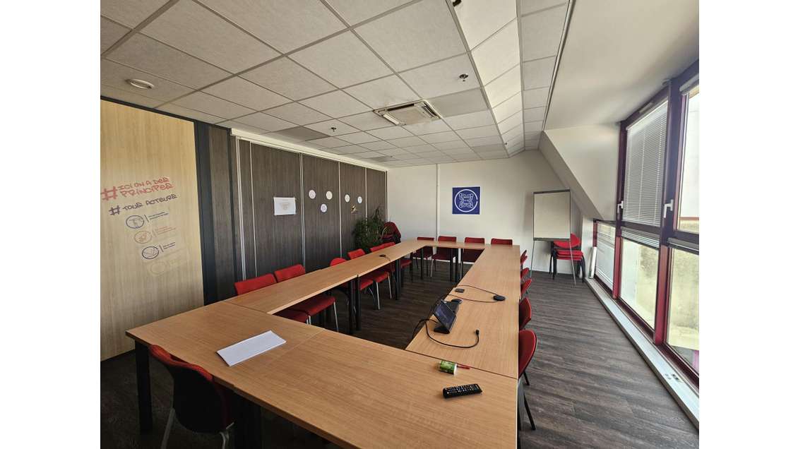 Bureaux 822m² à vendre à Angers Grand Maine