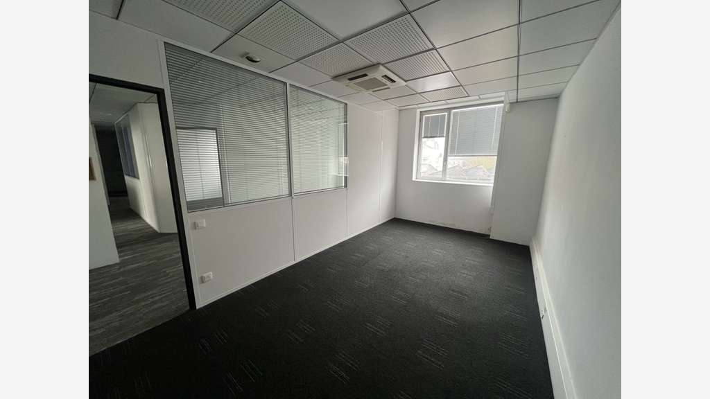 Vente bureaux de 183m² centre Angers proche gare