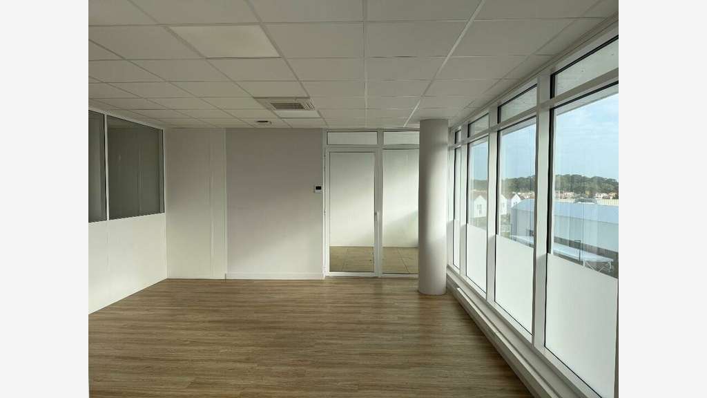 Vente bureaux de 134m² boulevard du BAB à Anglet