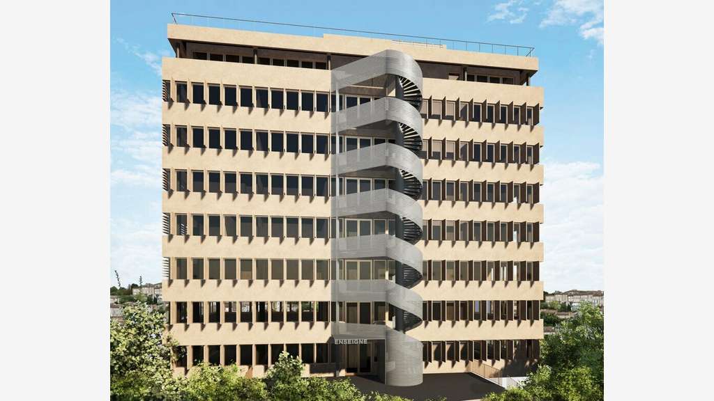 Vente bureaux 2567m² divisibles à Angoulême centre