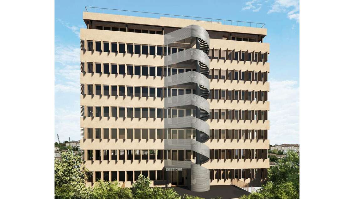 Vente bureaux 2567m² divisibles à Angoulême centre