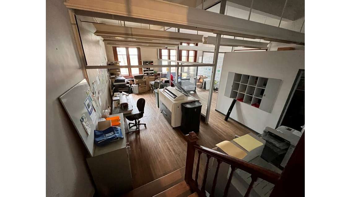 Ensemble tertiaire à vendre axe majeur Angoulême 