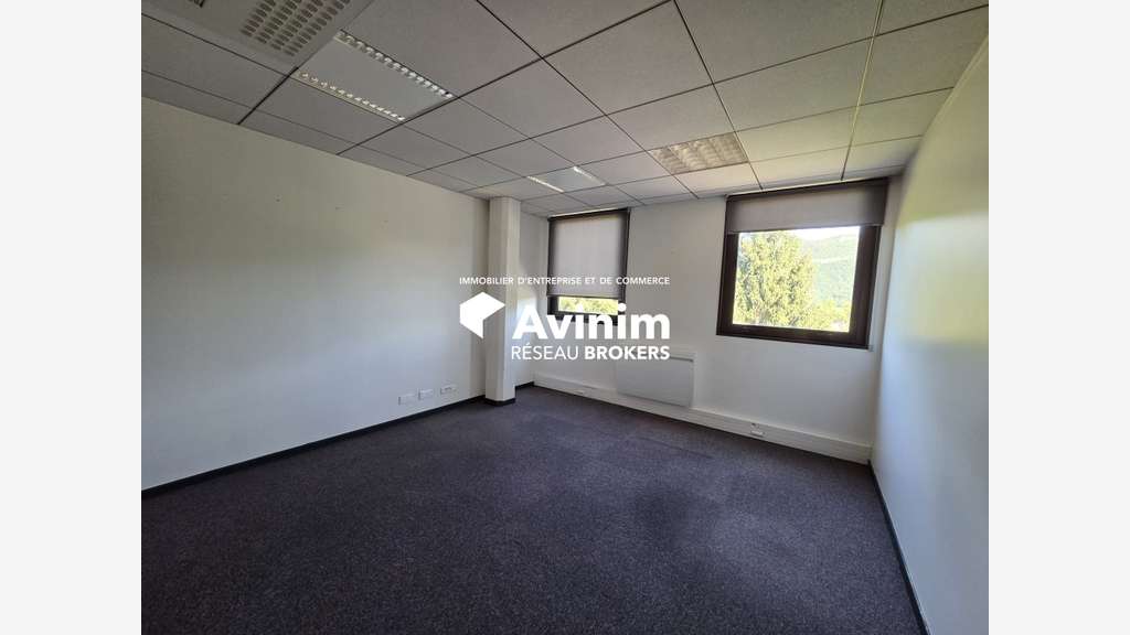Bureaux de qualité R+2 à vendre à Annecy Seynod