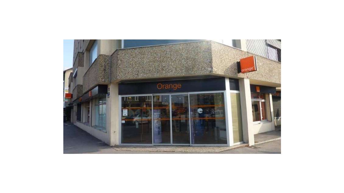 AV murs commerciaux 380m² excellent empl Annemasse