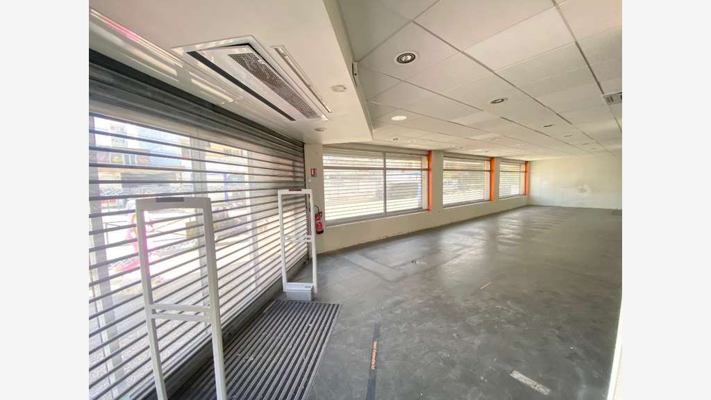 AV murs commerciaux 380m² excellent empl Annemasse