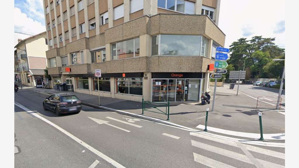 AV murs commerciaux 380m² excellent empl Annemasse