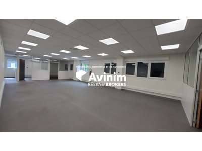Vente Bureaux à Archamps