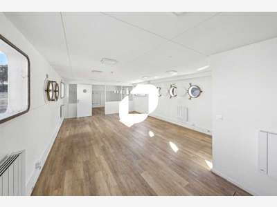 Vente Bureaux 265m² Asnieres sur seine