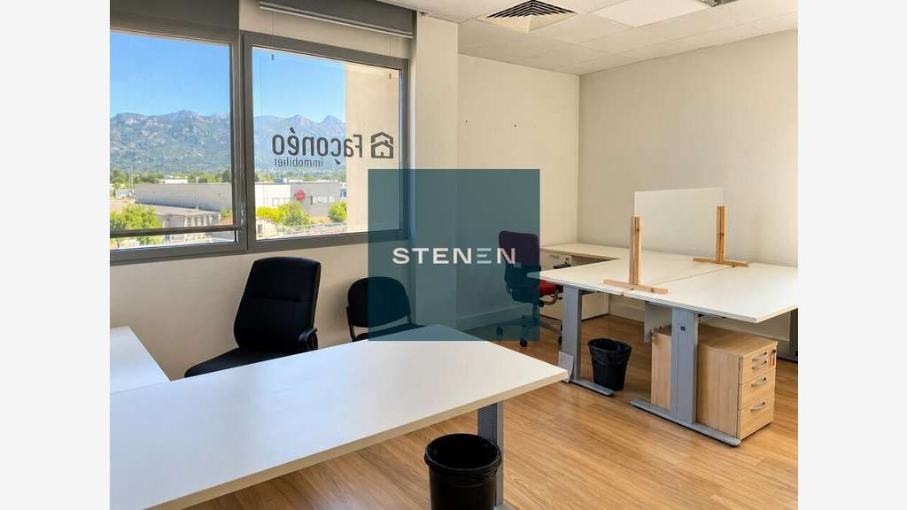 A vendre bureaux 460m² à Aubagne