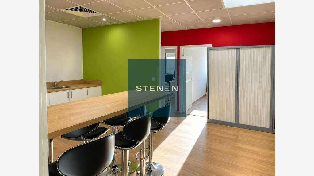 A vendre bureaux 460m² à Aubagne
