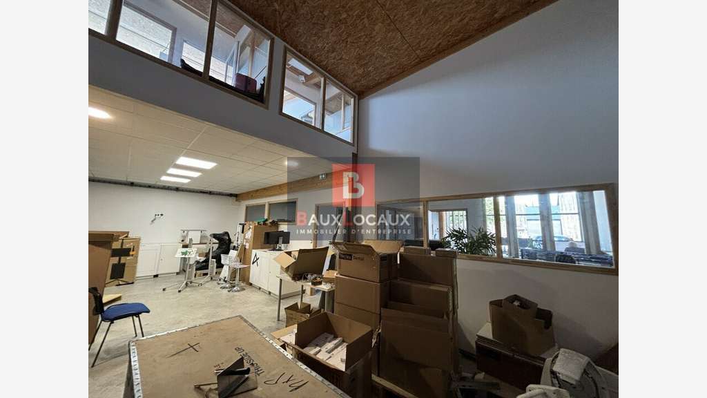 Bureaux 410m² à vendre à Avignon ZFU