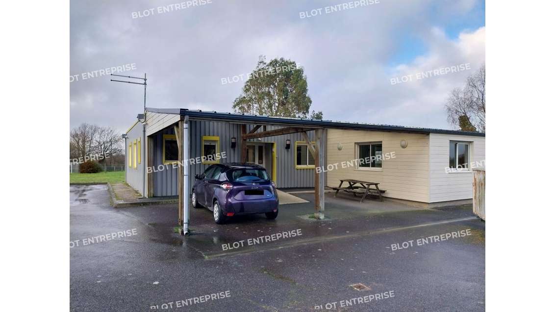 A vendre à louer bureaux 216m² à Bannalec