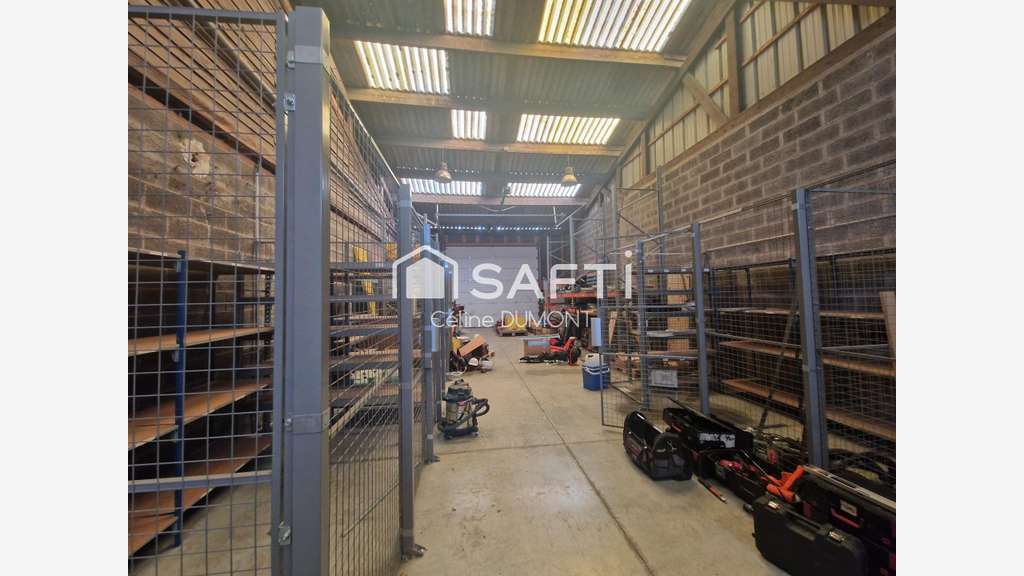 Vente locaux 204m² à fort potentiel à Barlin 