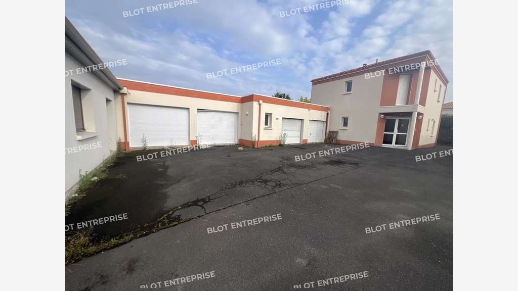 A vendre bureaux 405m² à Basse-Goulaine  