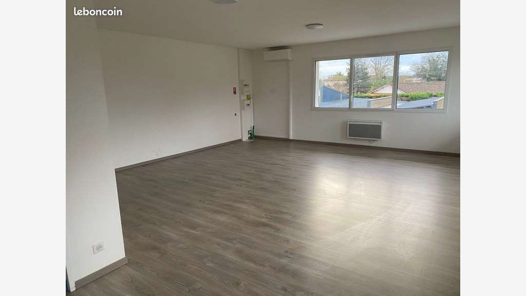 Bureau lumineux 42m² à vendre à Bénesse-Maremne