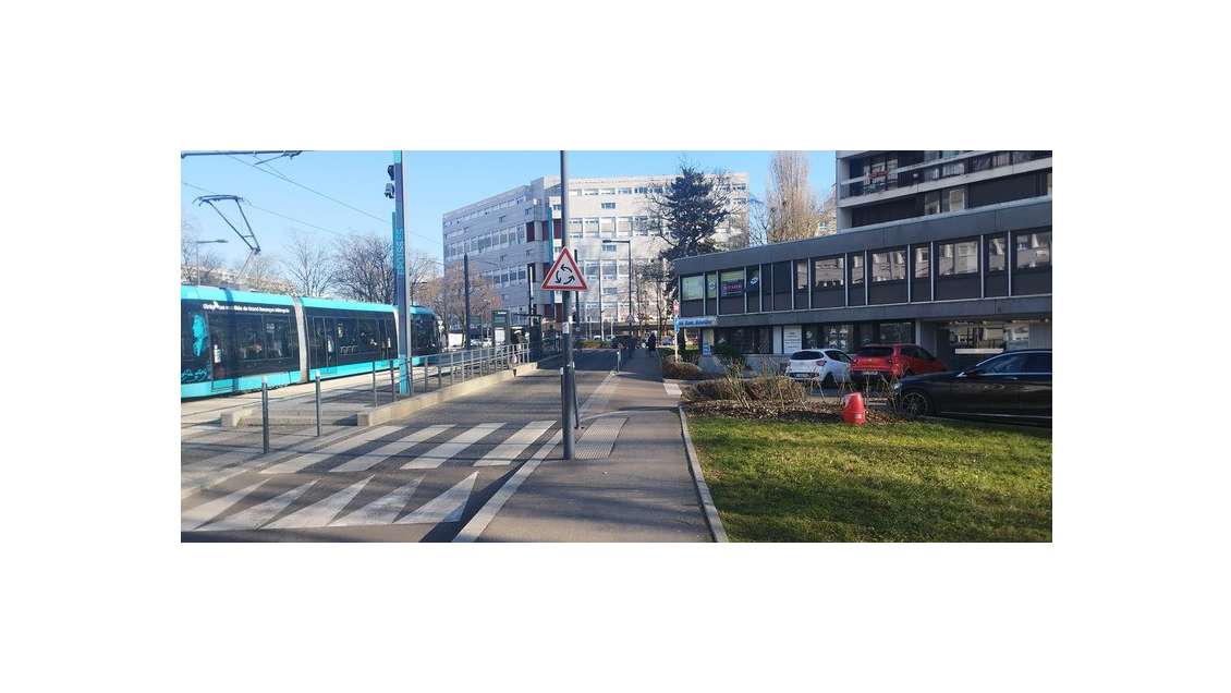 Local professionnel 80m² à vendre à Besançon