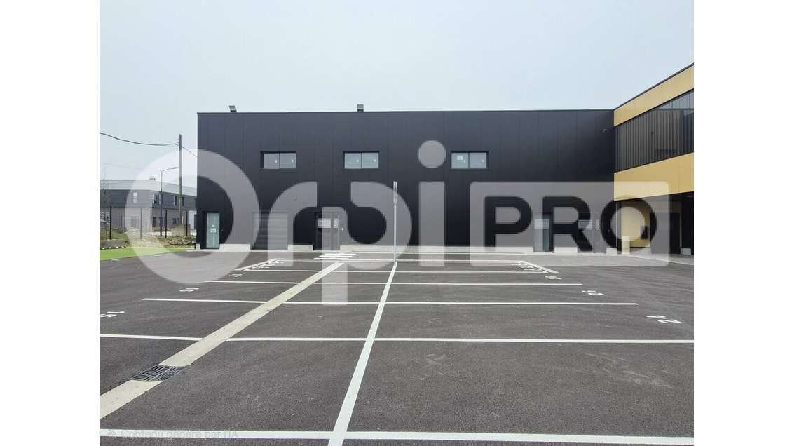 Bureaux à aménager 230m² à vendre à Bétheny
