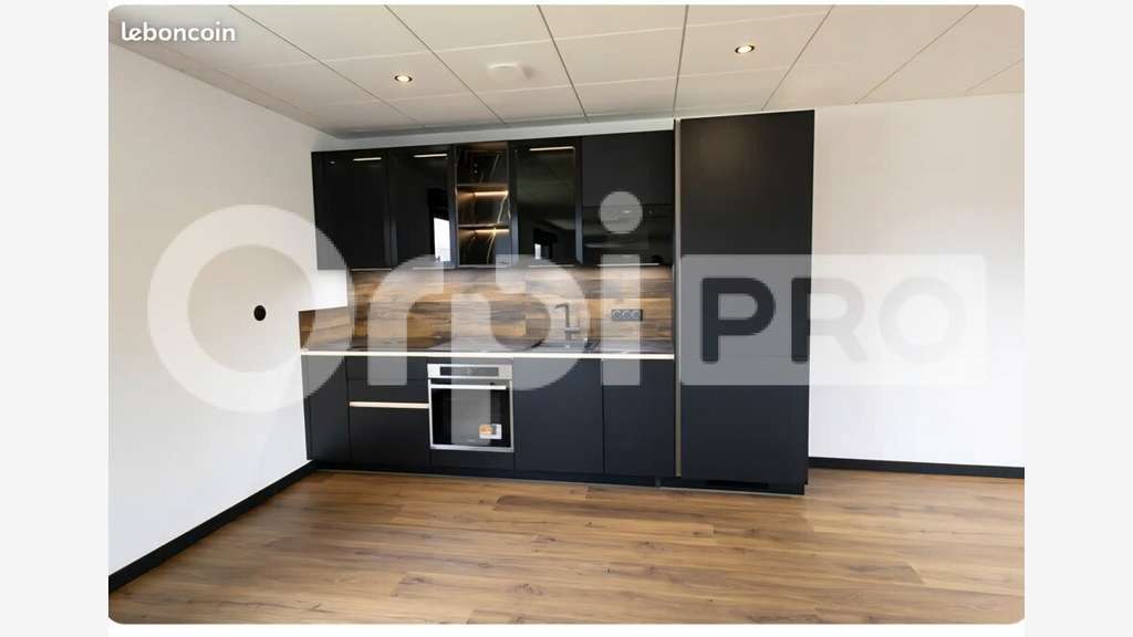 Bureaux à aménager 230m² à vendre à Bétheny